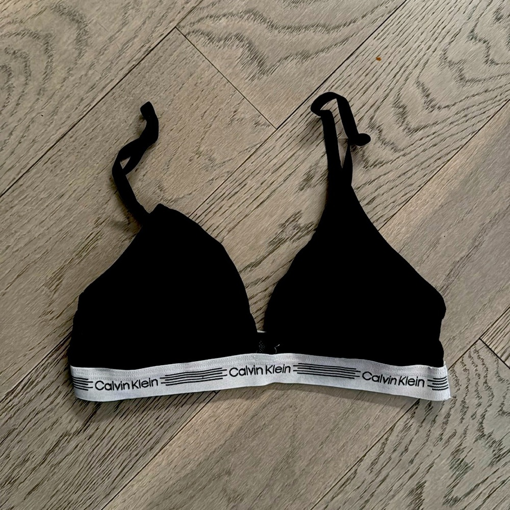 Black Calvin klein lounge bra